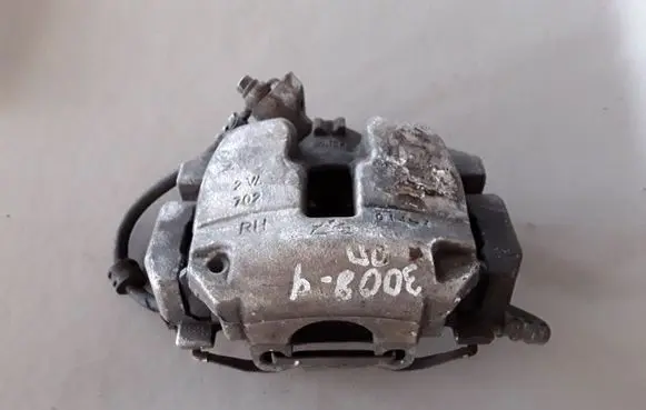 Peugeot 3008 II Front brake caliper 9822503080