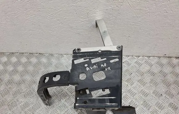 Audi A8 S8 D2 4D Fender mounting bracket 4D0821137AL 4D0821137AM