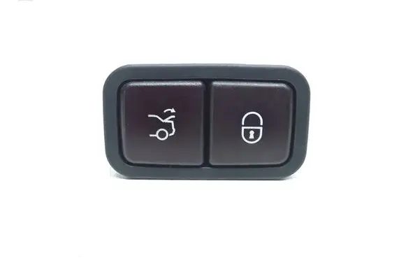 Mercedes-Benz C W205 Tailgate/boot open switch button 2208211479