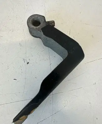 Volvo XC60 Front door lower hinge 31424608