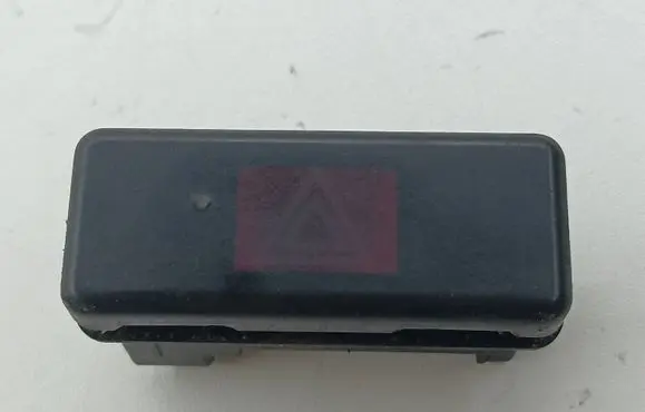 BMW 5 E39 Hazard light switch 8350947