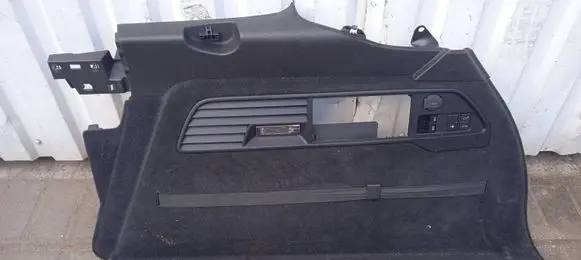 Volkswagen Touareg II Trunk/boot side trim panel 7P6867038