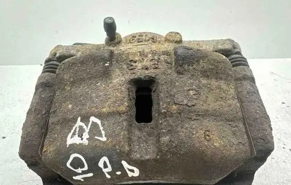 Nissan Qashqai Front brake caliper 