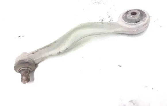 Volkswagen PASSAT B5 Front control arm