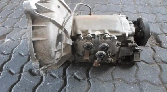 Mercedes-Benz COMPAKT W115 Manual 4 speed gearbox R1152511601 M115
