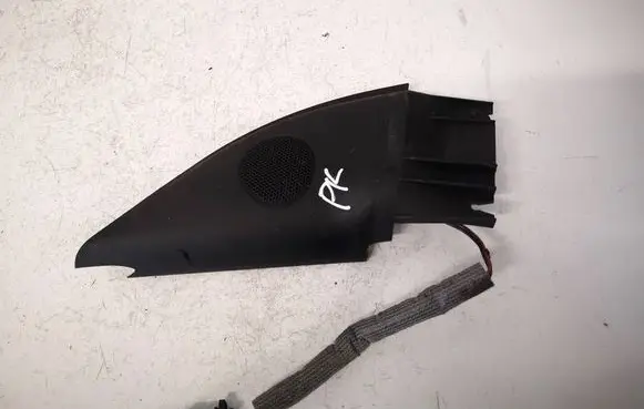 Volkswagen PASSAT B5 Front door speaker 3B0837993