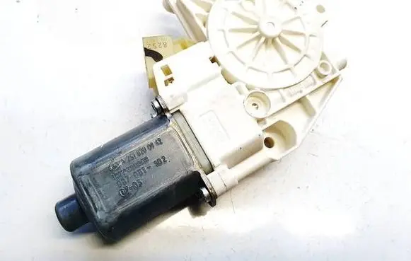 Mercedes-Benz GL X164 Front door window regulator motor 0130822272 a2518200842