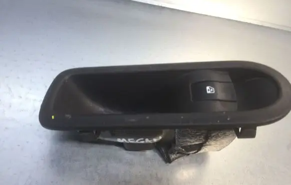 Renault Megane II Electric window control switch 156015540 025330