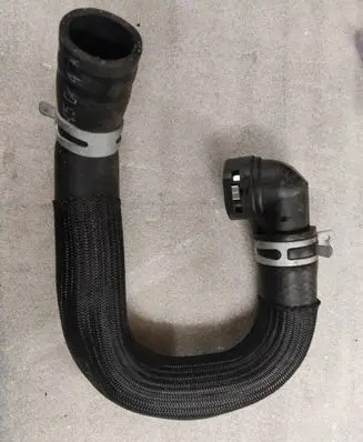 Hyundai Ioniq Engine coolant pipe/hose