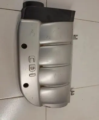 Mercedes-Benz C W203 Engine cover (trim) NOCODE