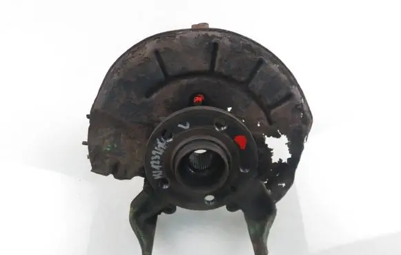 Front wheel hub spindle knuckle