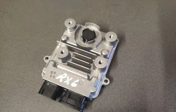 Lexus RX 450H Fuel injection pump control unit/module 8957158010