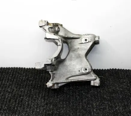 Audi A5 Engine mounting bracket 8W0399295E
