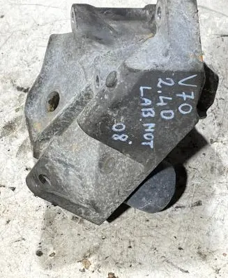 Volvo V70 Engine mounting bracket 6g926f030ba 30681951