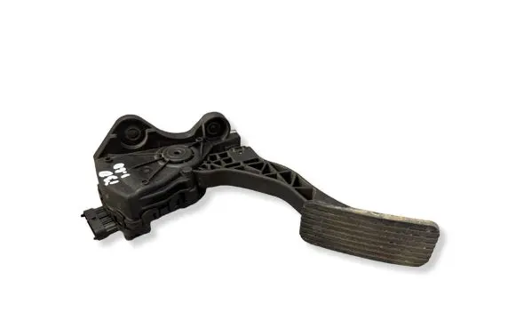 Hyundai i30 Accelerator throttle pedal 327002R300