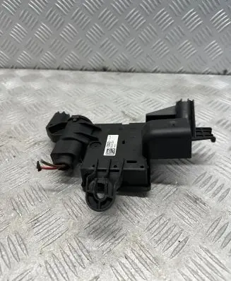 Audi Q7 4M Current control relay 4M0941823A 01062017 180090