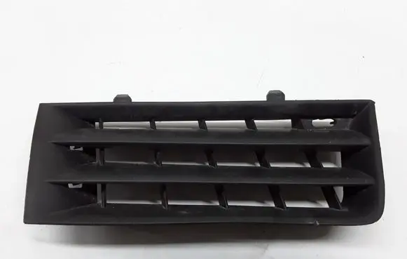Renault Megane II Front bumper upper radiator grill