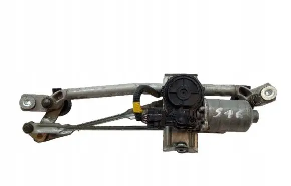 KIA Sportage Front wiper linkage and motor