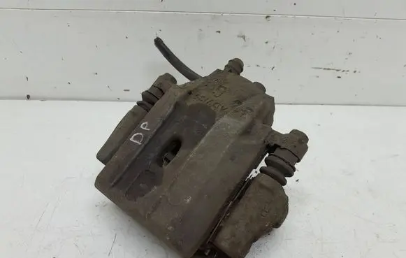 Toyota Prius (XW20) Front brake caliper 