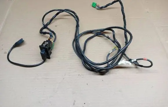 Volkswagen Golf VII USB socket connector 5G0035222A