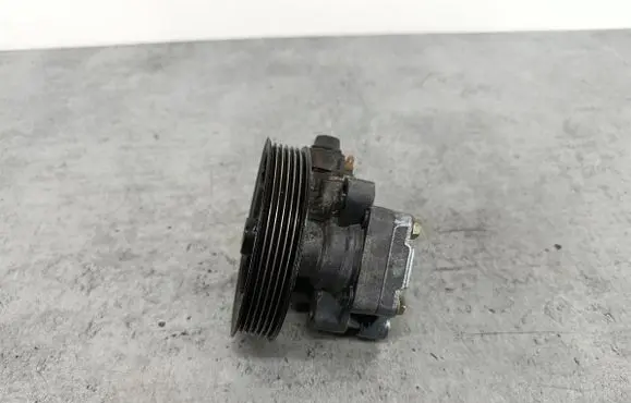 Mazda 3 I Power steering pump 