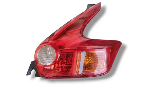 Nissan Juke I F15 Rear/tail lights 26550-1KA0A