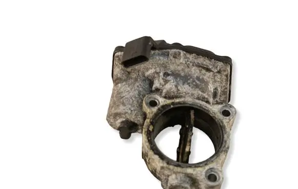 BMW 4 F32 F33 Throttle valve 7810752 10378517