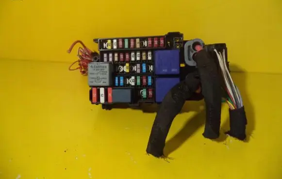 Renault Megane I Fuse box set 7790375