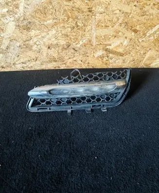 Mercedes-Benz E W212 Front fog light trim/grill A2128851853