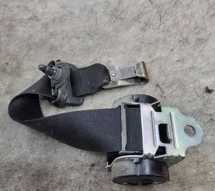 Opel Insignia A Rear seatbelt 606606100