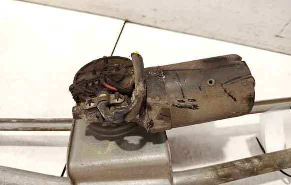 Volkswagen II LT Wiper motor 0390241345