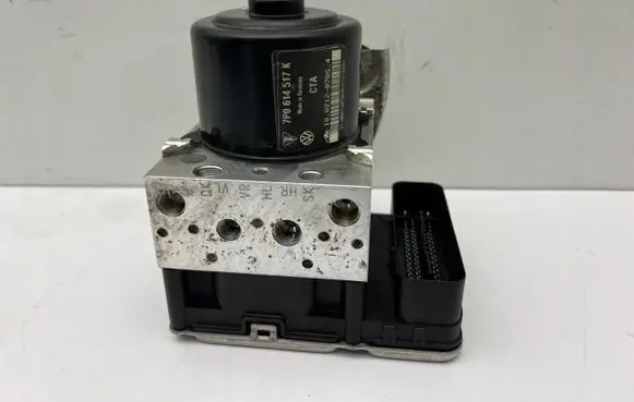 Volkswagen Touareg II ABS Pump 7P0614517K