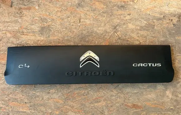 Citroen C4 Cactus Tailgate trim 9801855280 1252284X