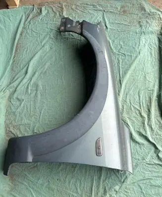 Volvo XC70 Fender