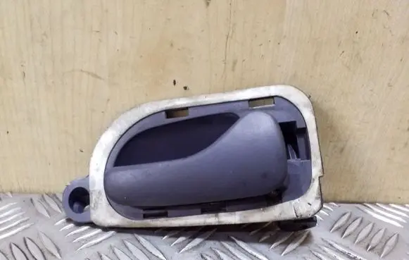 Renault Espace III Rear door interior handle 7700816565