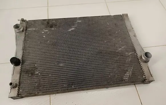 BMW X6 E71 Coolant radiator 7533472 R5185002