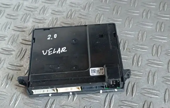 Land Rover Range Rover Velar Climate control unit J8A214C239AB 180323011 26375380