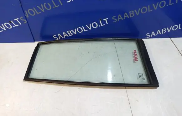 Mitsubishi Pajero Rear side window 24AS2M68