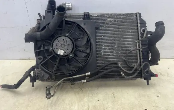 Opel Zafira B Radiator set 13171431
