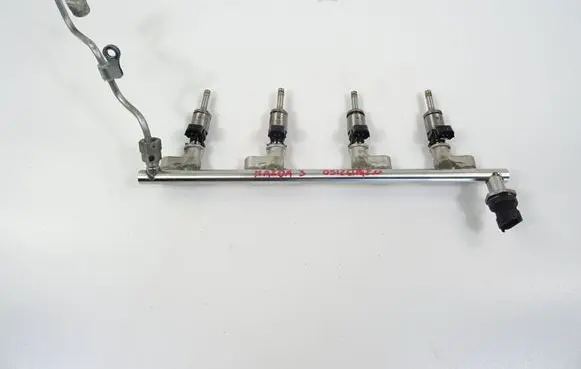 Mazda 3 III Fuel main line pipe PE0113250B