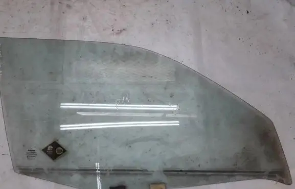 Nissan Primera Front door window glass four-door