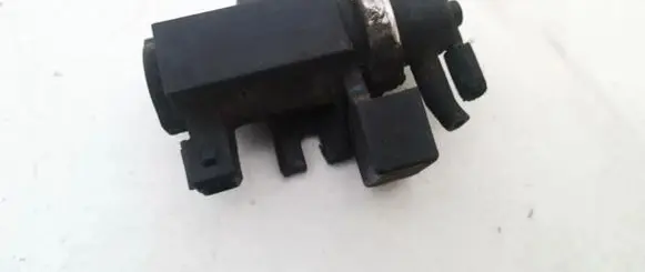 BMW 5 E39 Turbo solenoid valve 72279600 7.22796.00