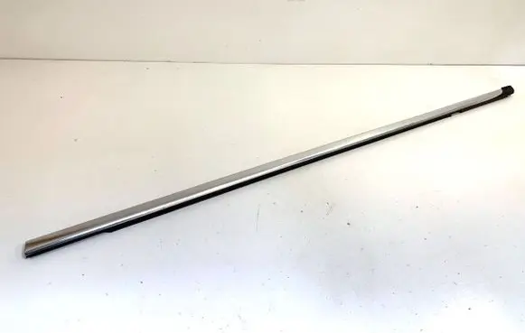 Citroen C5 Front door windshield rail 