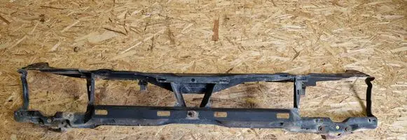 Volkswagen PASSAT B4 Radiator support slam panel 3A0121343
