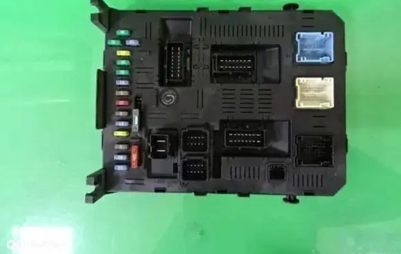 Citroen C4 I BSM Control unit 9661940480