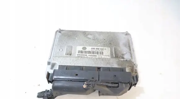 Volkswagen Polo IV 9N3 Engine control unit/module ECU 5WP4012407