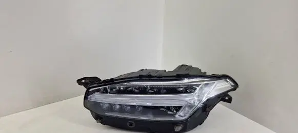 Volvo XC90 Headlight/headlamp 32228688