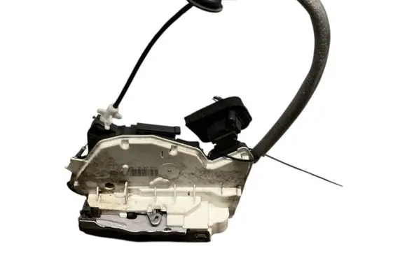 Skoda Octavia Mk3 (5E) Front door lock 5E2837015