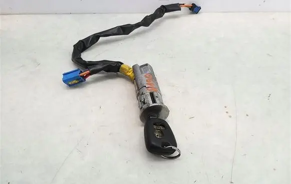 Peugeot 206+ Ignition lock