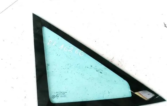 Lancia Zeta Front triangle window/glass 